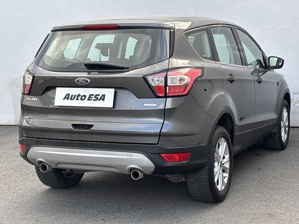 2019 Ford KUGA - 10