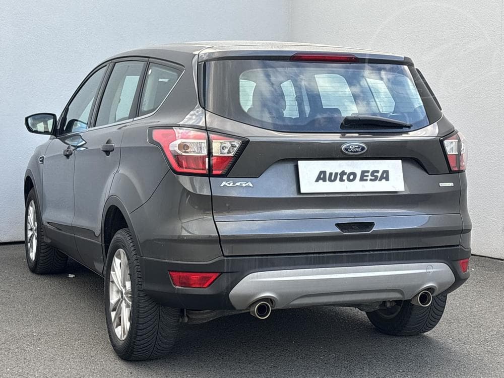 2019 Ford KUGA - 16