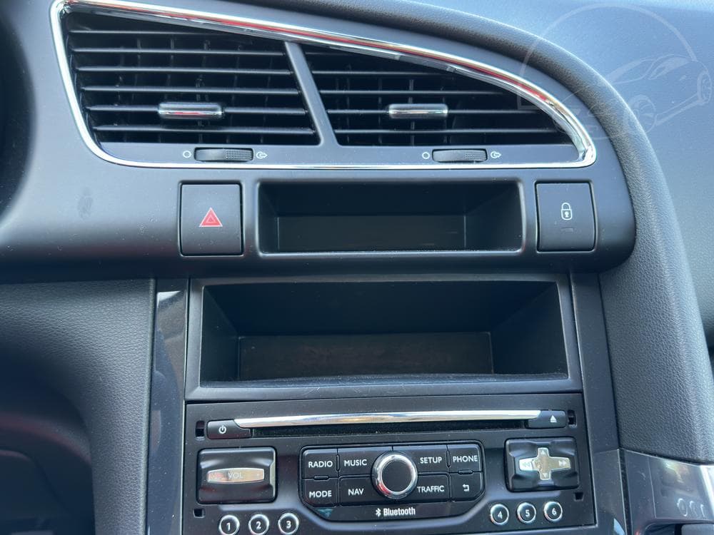 2014 Peugeot 3008 - 13
