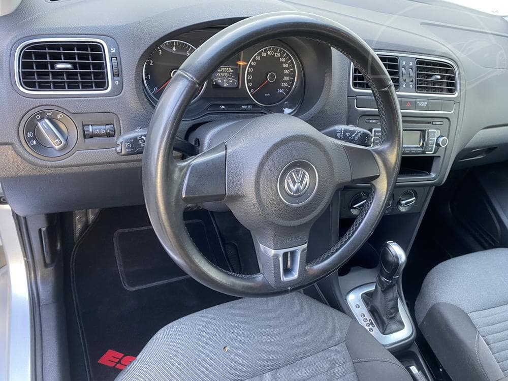 2011 Volkswagen POLO - 23