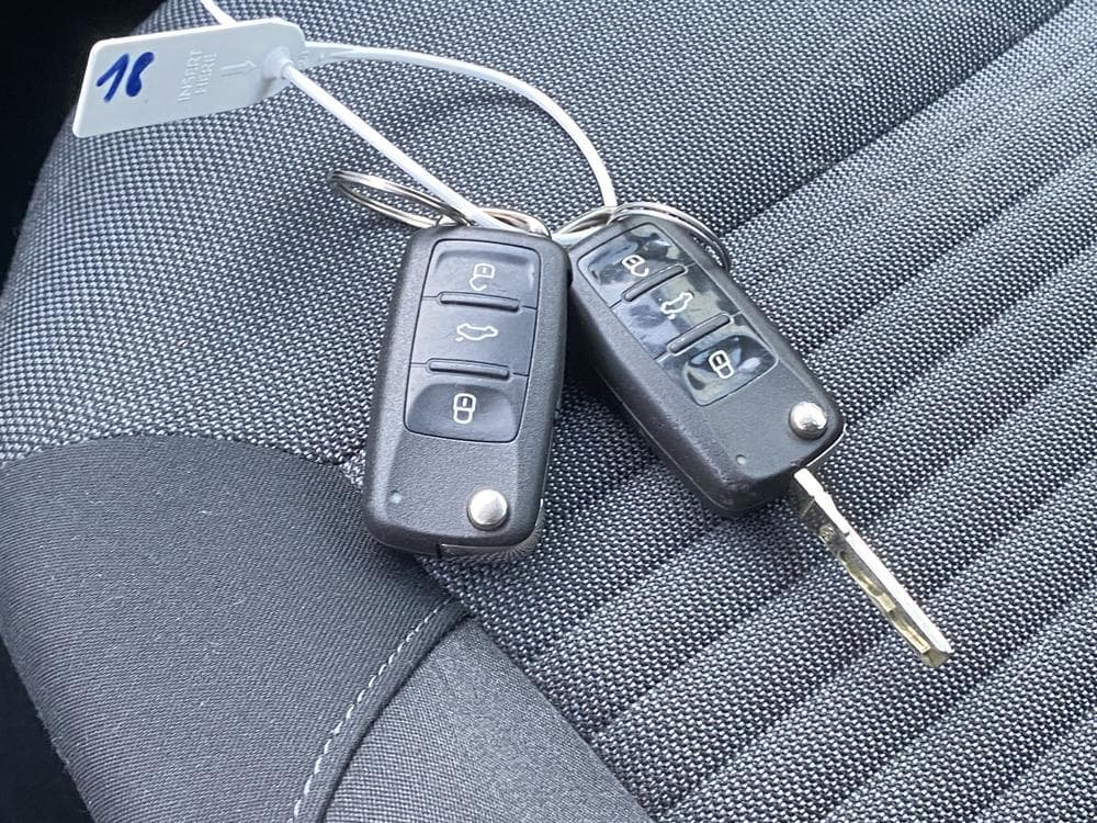 2011 Volkswagen POLO - 33