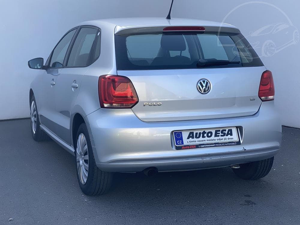 2011 Volkswagen POLO - 11