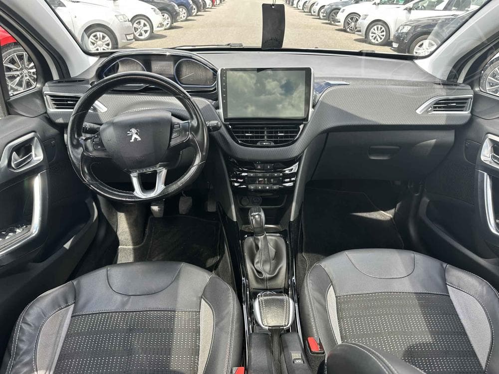 2015 Peugeot 2008 - 8