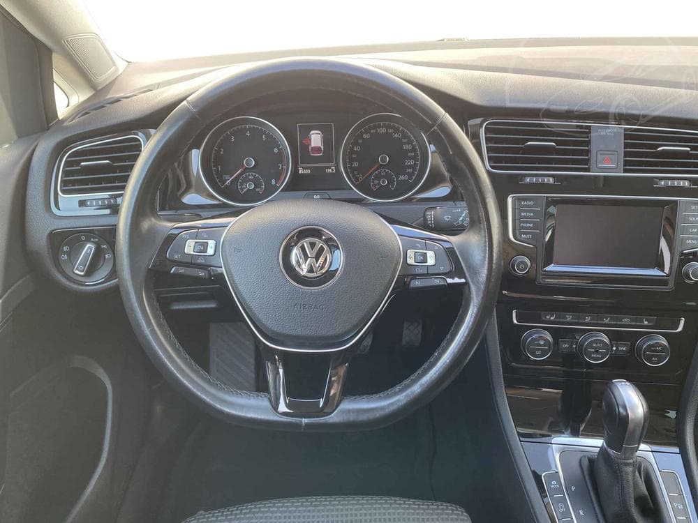 2015 Volkswagen GOLF - 11