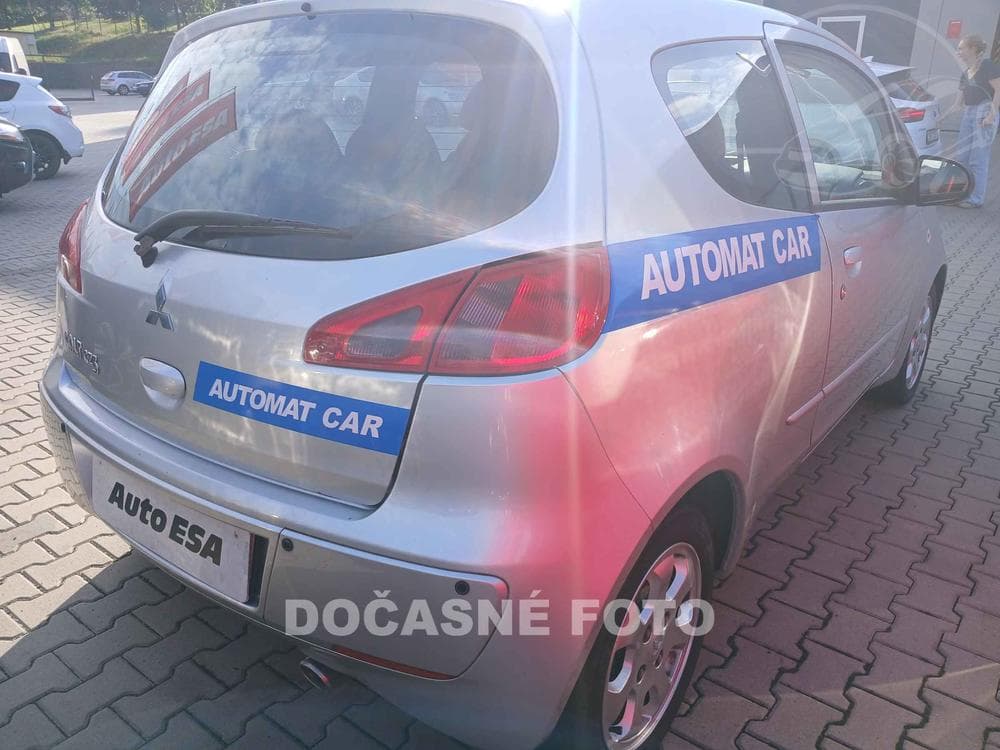 2006 Mitsubishi COLT - 2