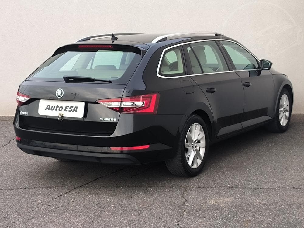 2017 Škoda SUPERB - 10