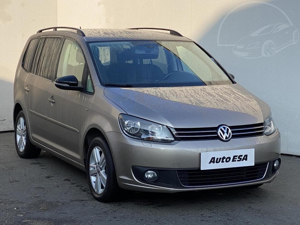Volkswagen Touran 1.6 TDi Serv.kniha