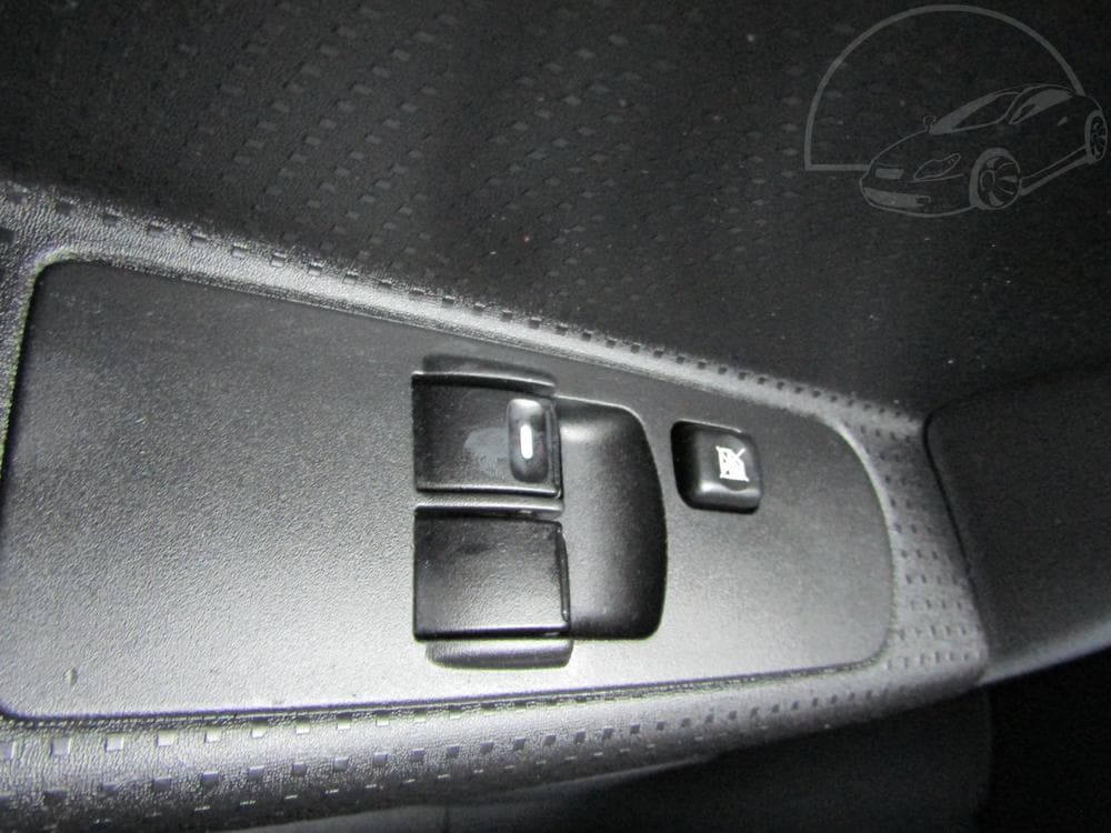 2009 Mitsubishi Colt - 23