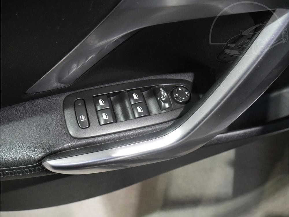 2018 Peugeot 2008 - 51