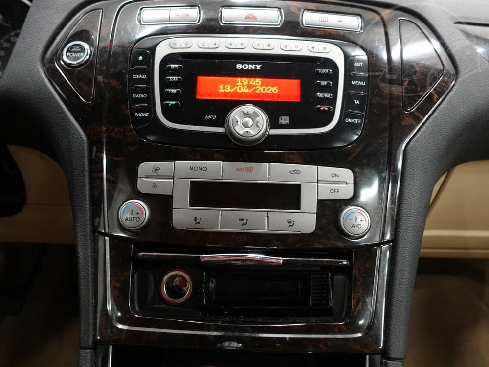 2009 Ford MONDEO - 53