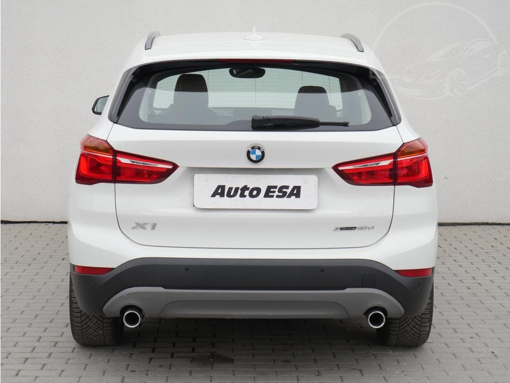 2018 BMW X1 - 13
