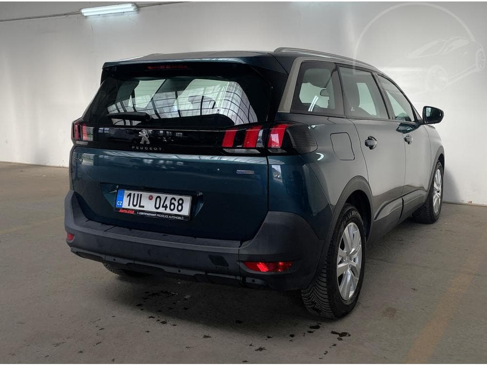 2017 Peugeot 5008 - 13