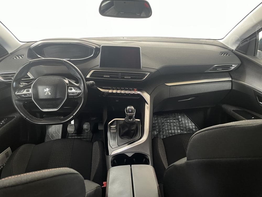 2017 Peugeot 5008 - 29
