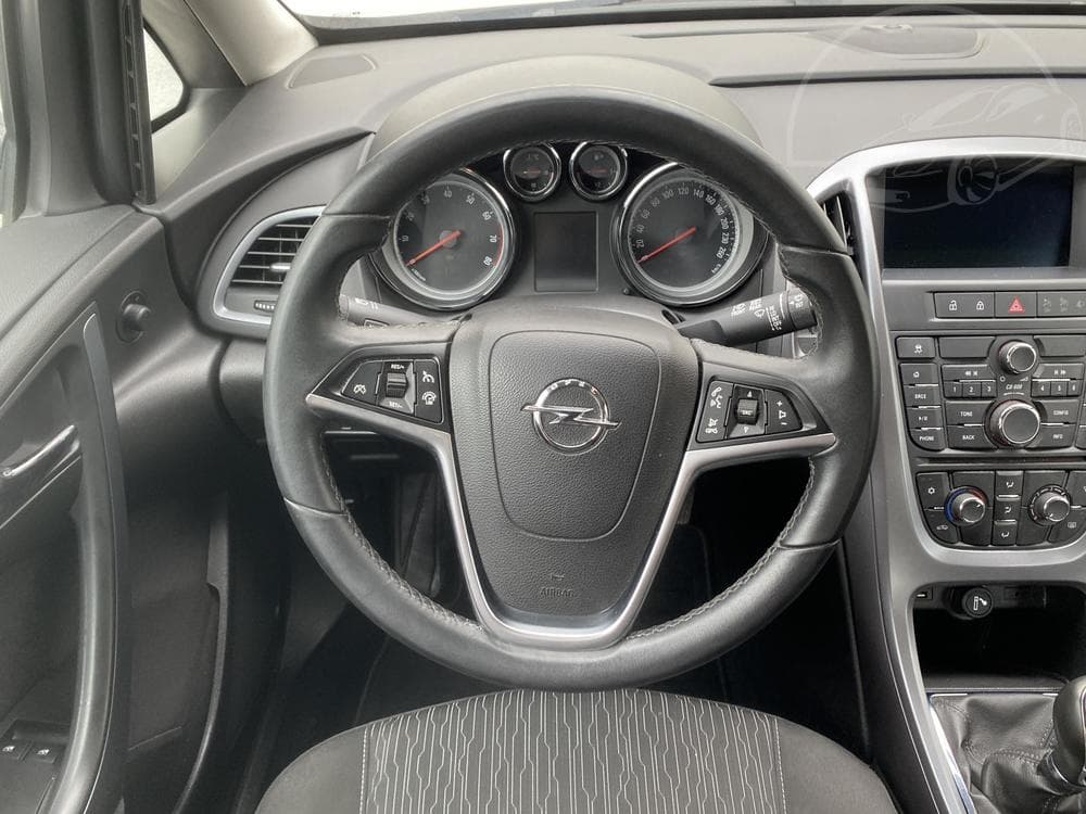 2015 Opel ASTRA - 11