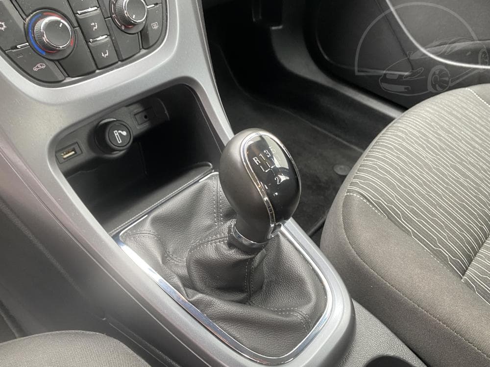 2015 Opel ASTRA - 15