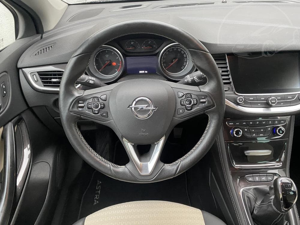 2016 Opel ASTRA - 11