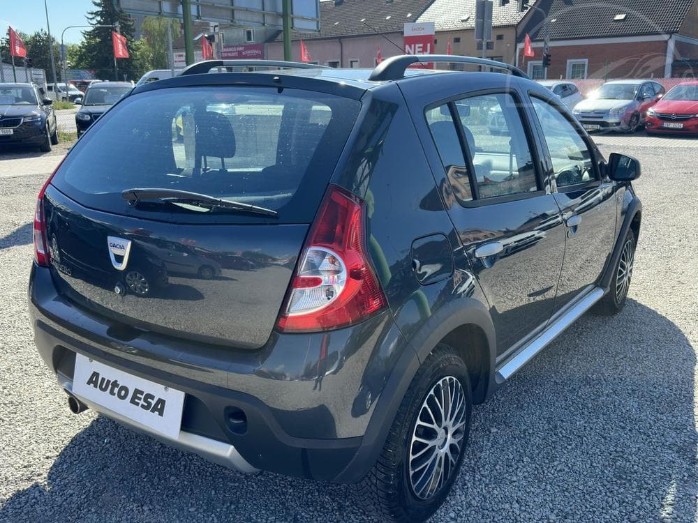 2011 Dacia SANDERO - 4