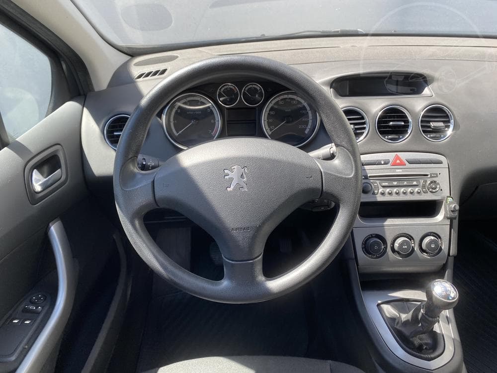 2008 Peugeot 308 - 21