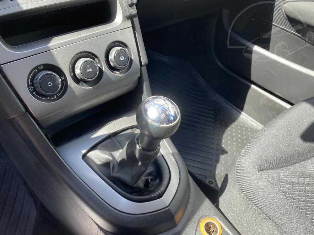 2008 Peugeot 308 - 29