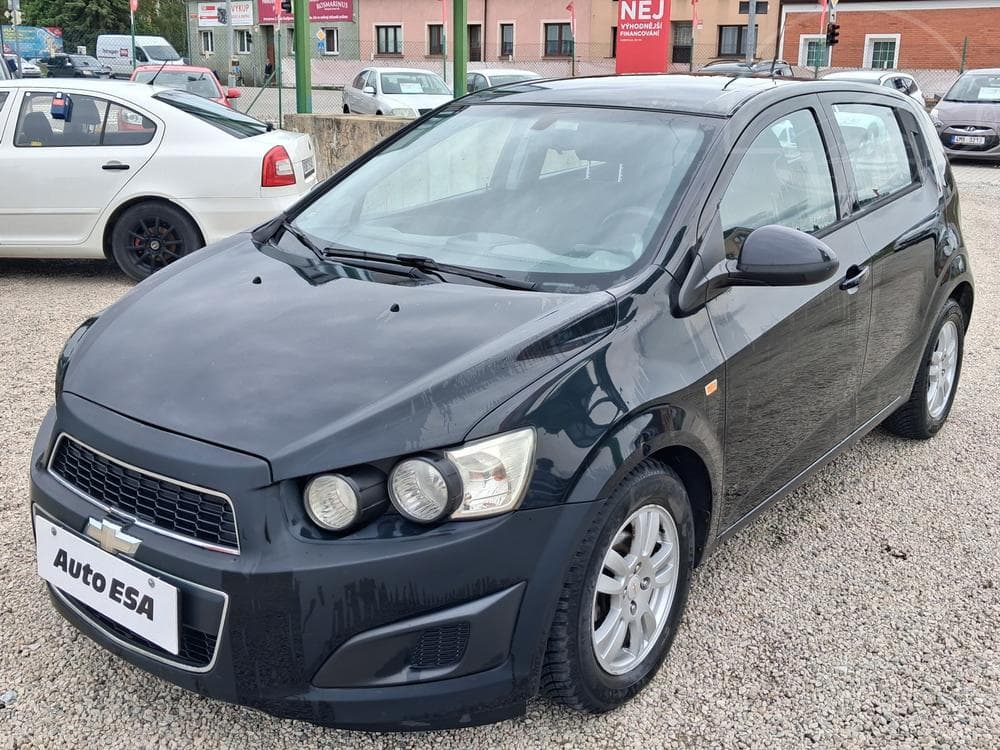 2013 Chevrolet AVEO - 3