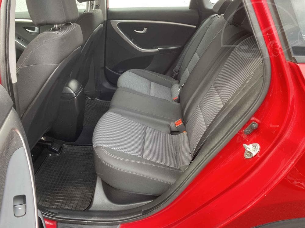 2013 Hyundai i30 - 10