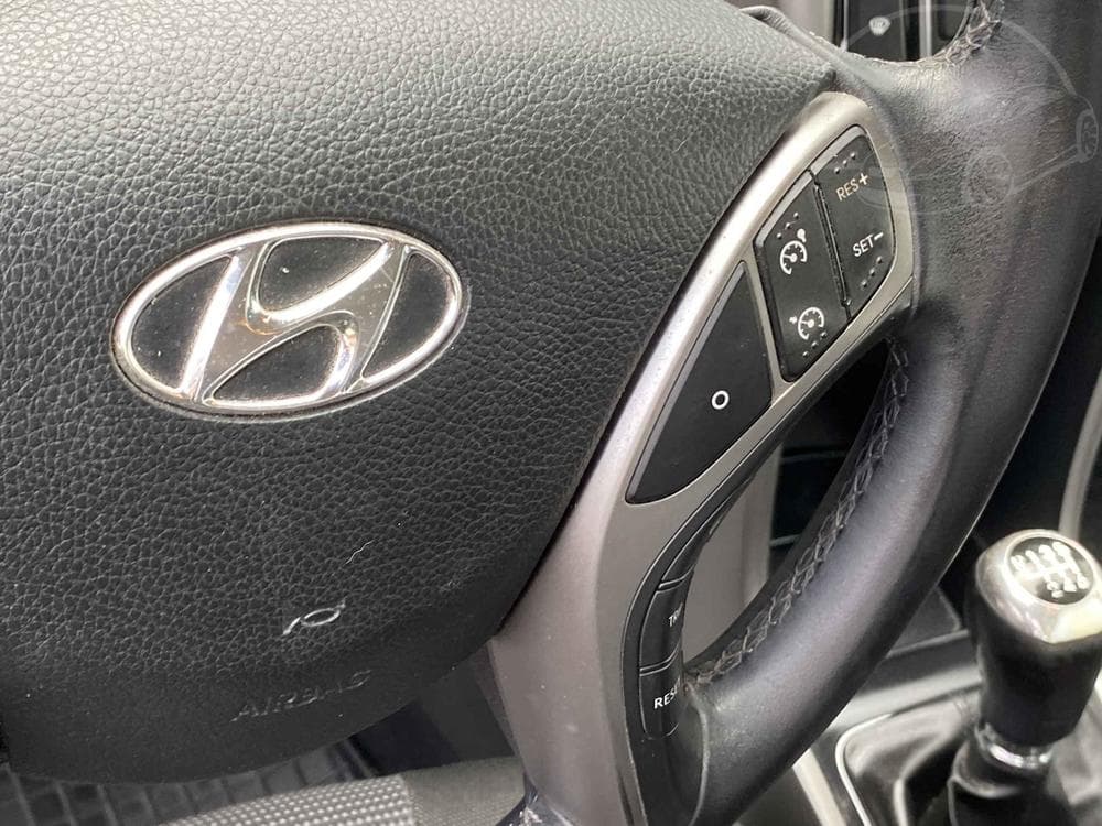 2013 Hyundai i30 - 13