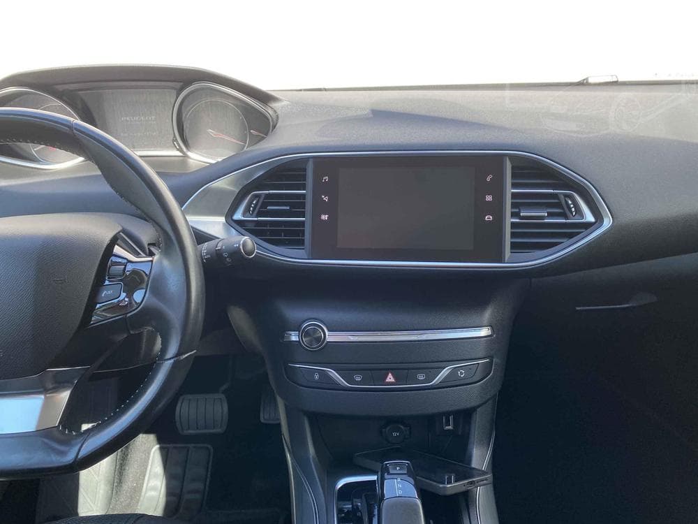 2018 Peugeot 308 - 12