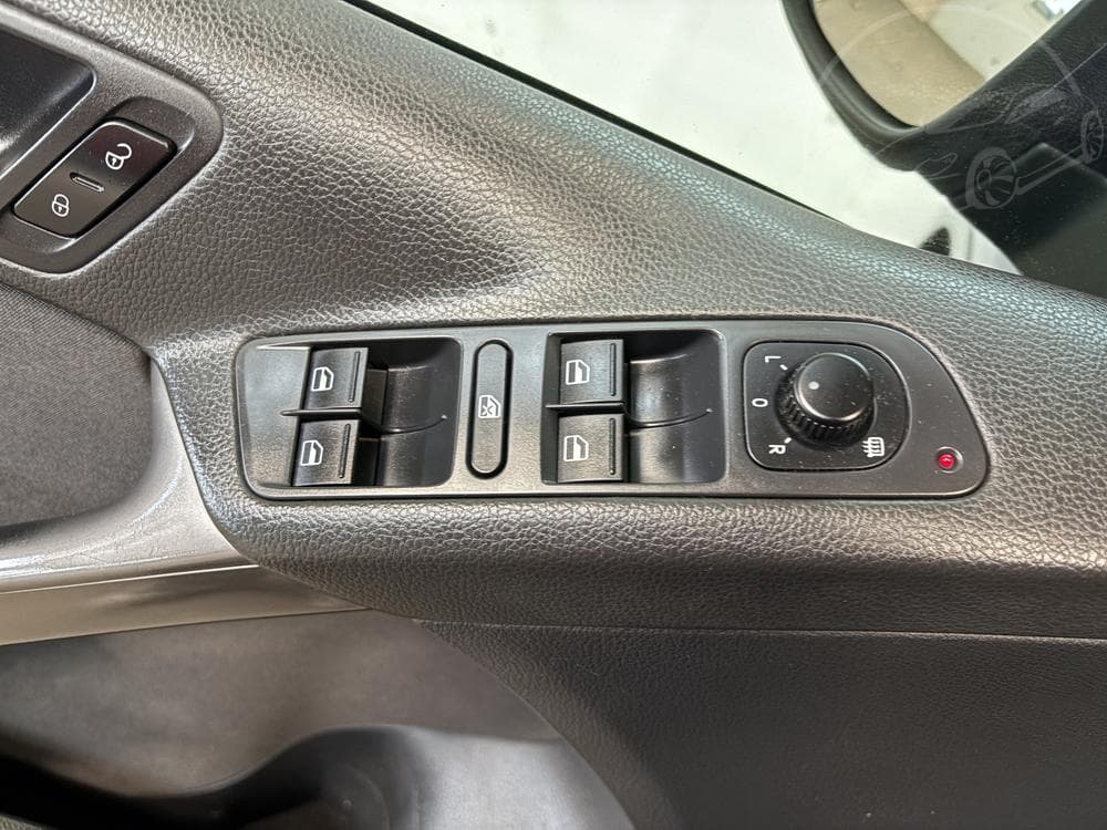2008 Volkswagen TIGUAN - 23