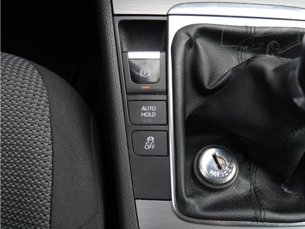 2011 Volkswagen PASSAT - 19