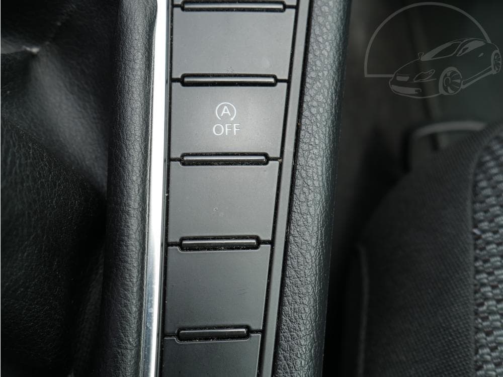 2011 Volkswagen PASSAT - 20