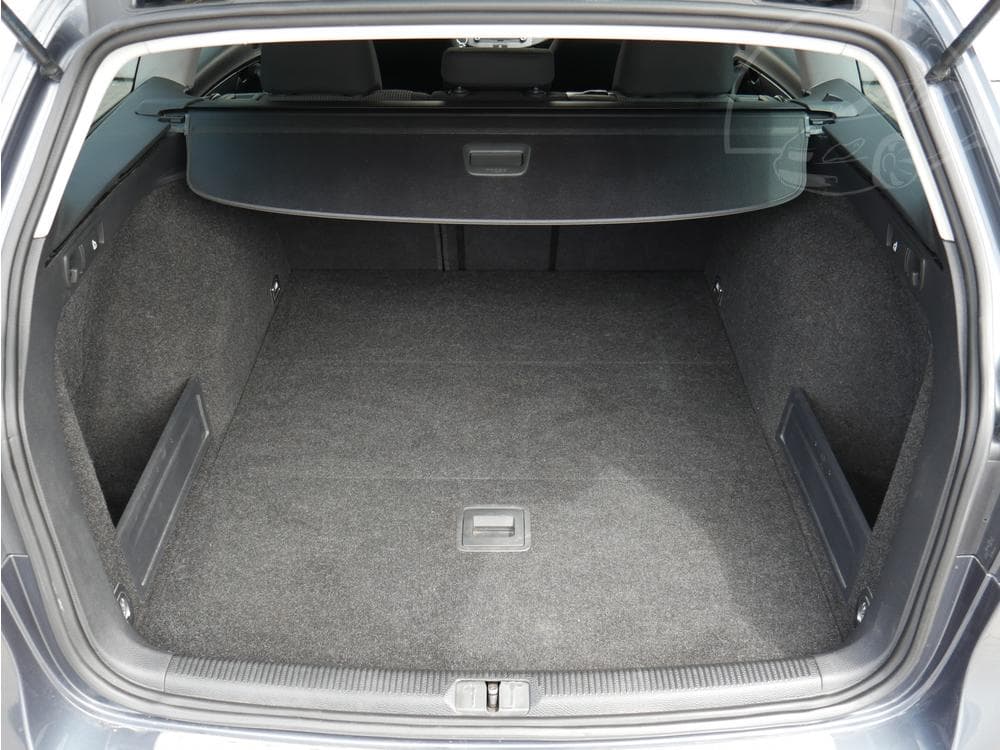 2011 Volkswagen PASSAT - 7
