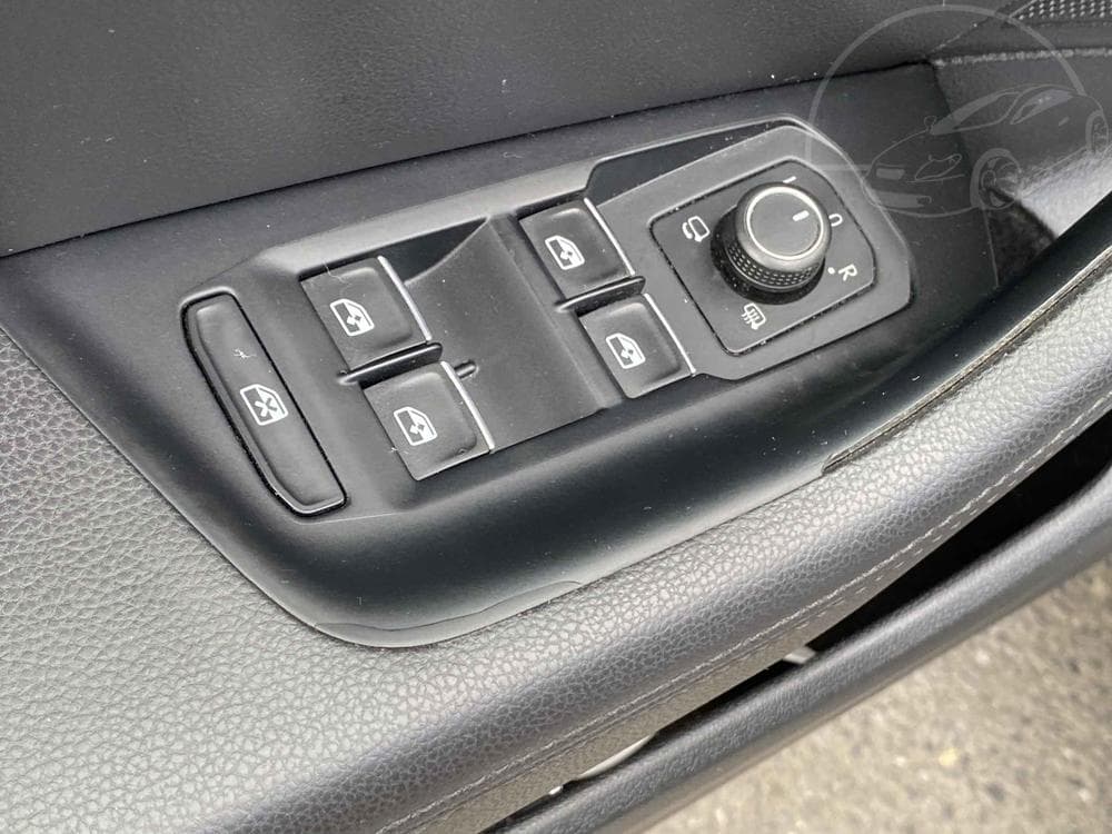2016 Volkswagen PASSAT - 12