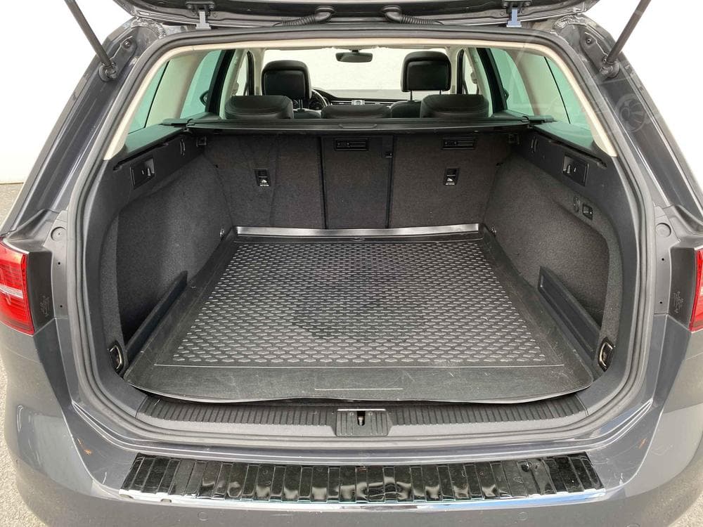 2016 Volkswagen PASSAT - 7