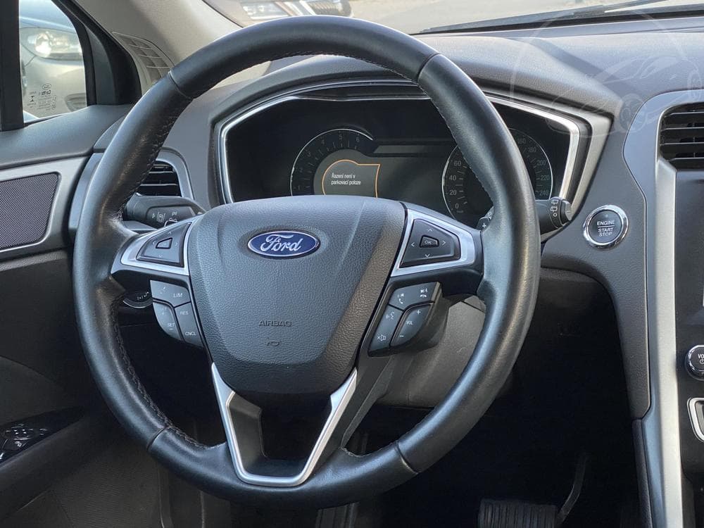 2017 Ford MONDEO - 43
