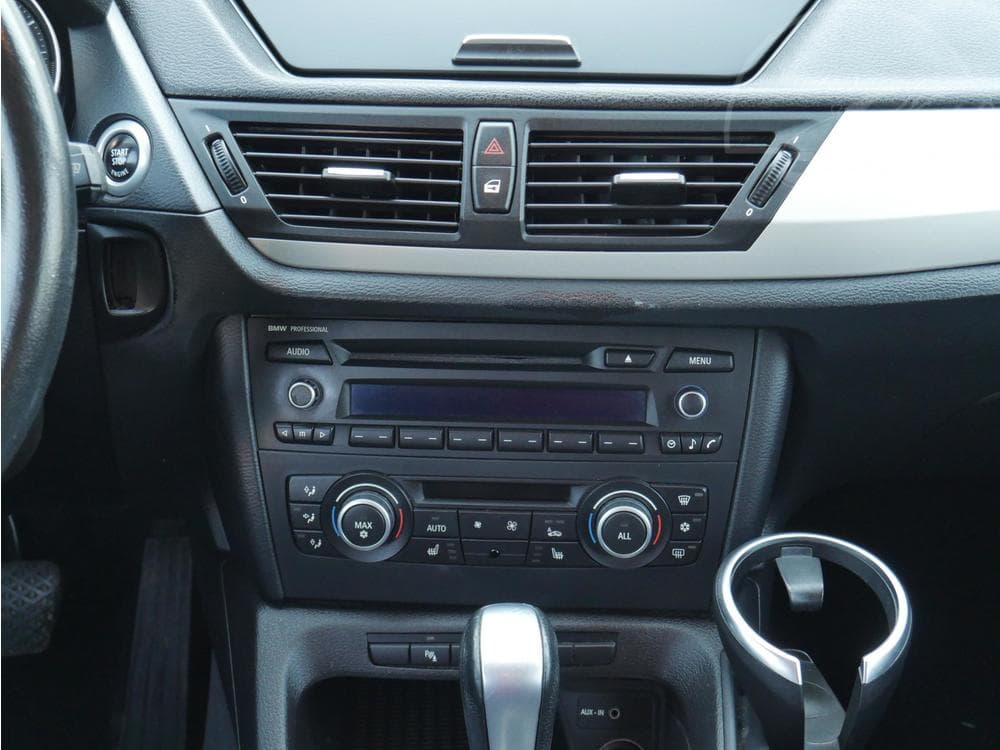 2012 BMW X1 - 11