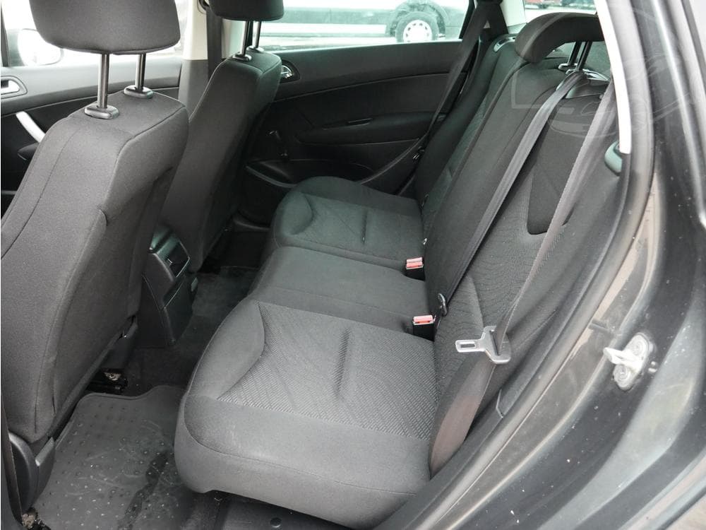 2013 Peugeot 308 - 10