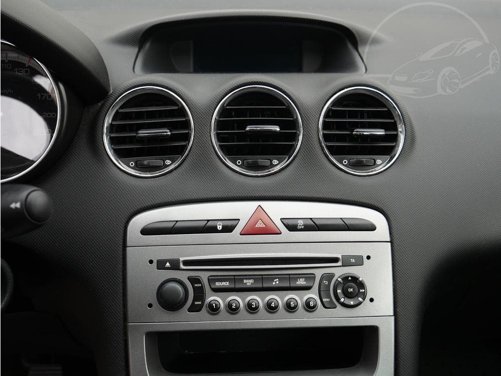 2013 Peugeot 308 - 11
