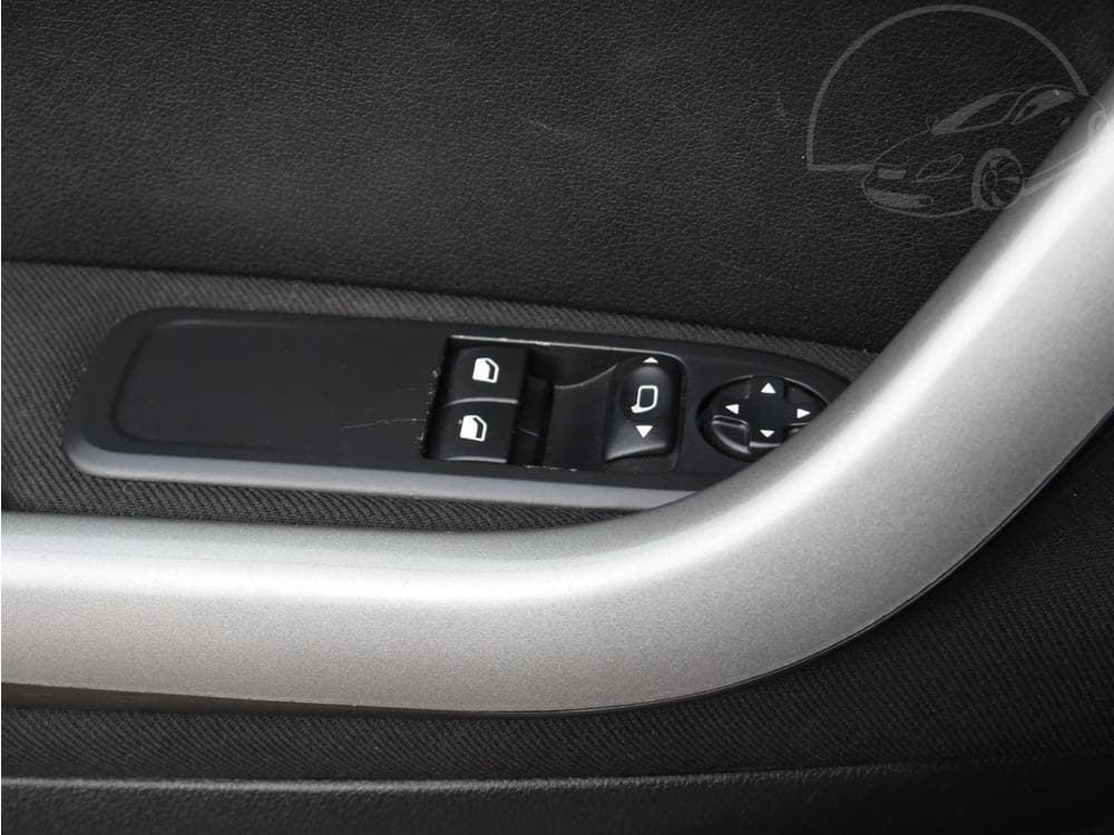 2013 Peugeot 308 - 12
