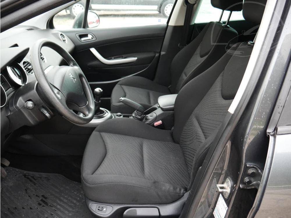 2013 Peugeot 308 - 9