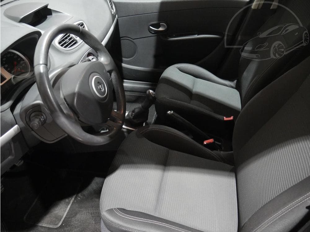 2012 Renault CLIO - 8
