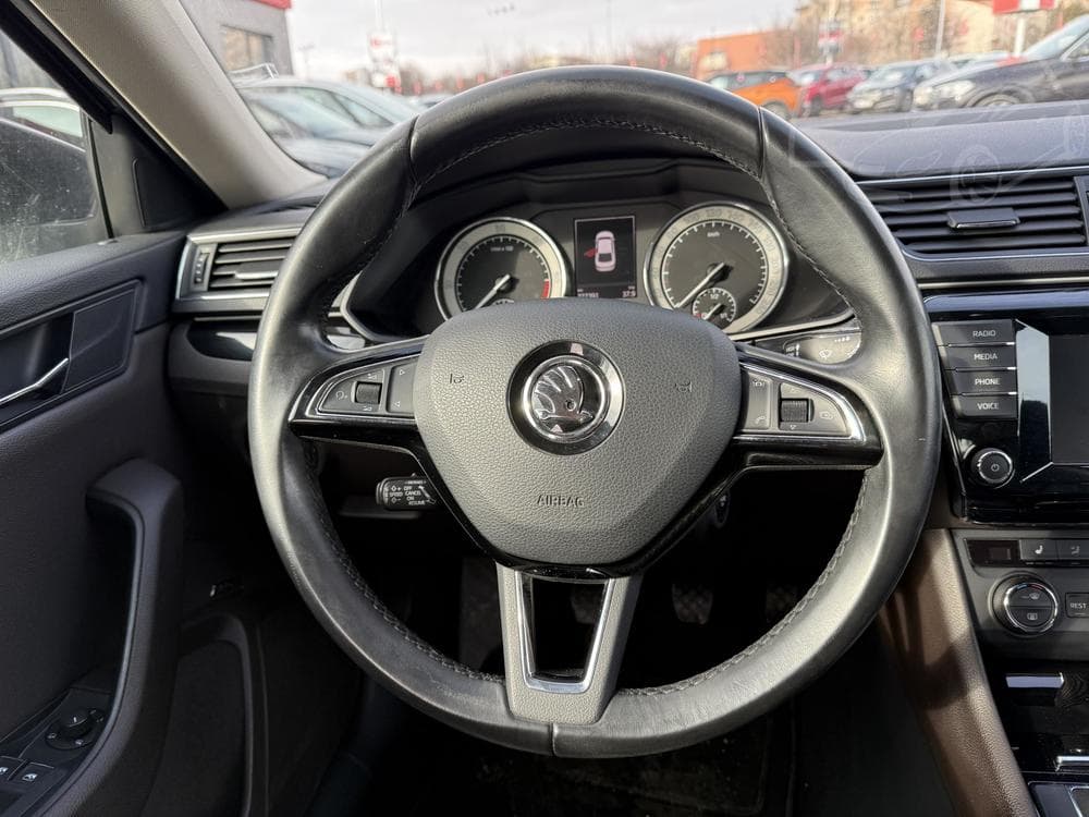 2015 Škoda SUPERB - 29