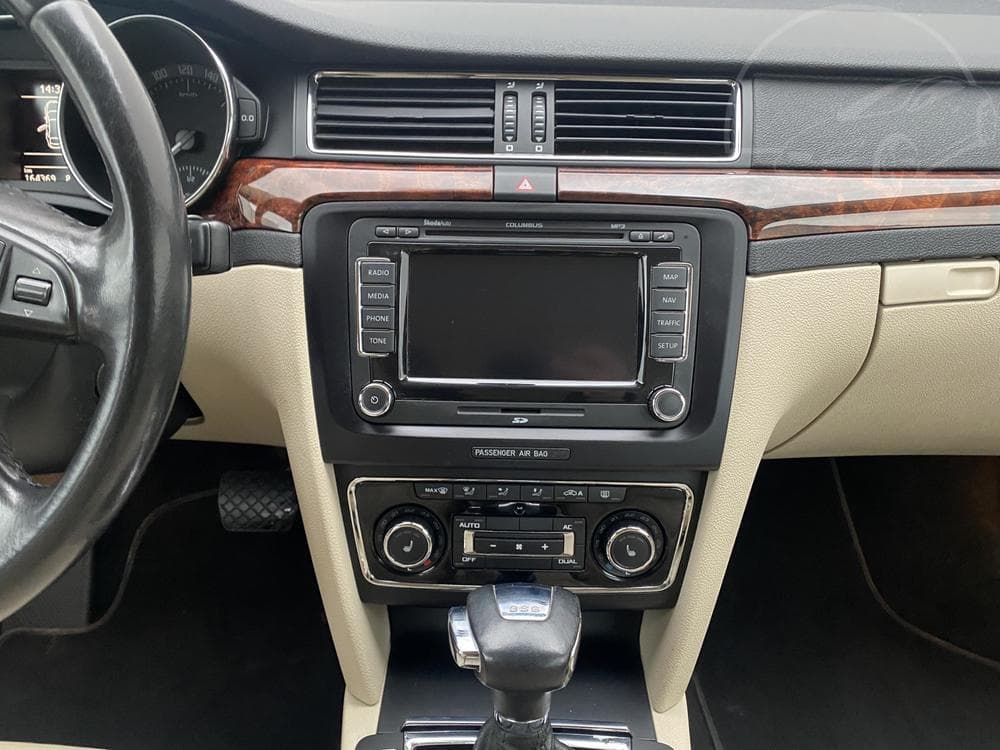 2010 Škoda SUPERB - 23