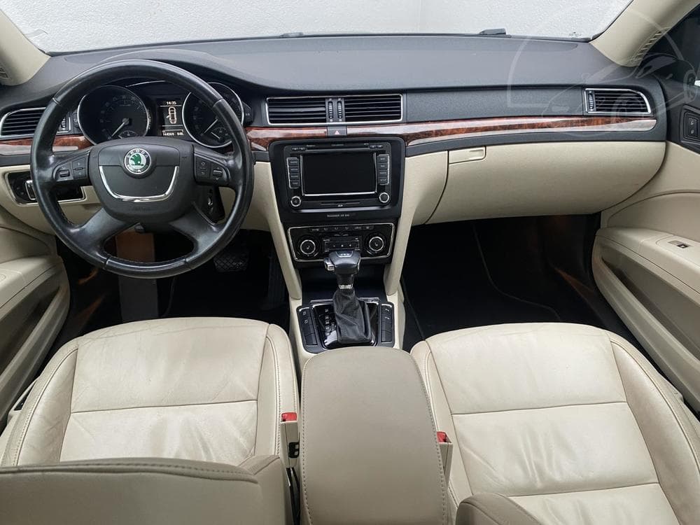 2010 Škoda SUPERB - 15