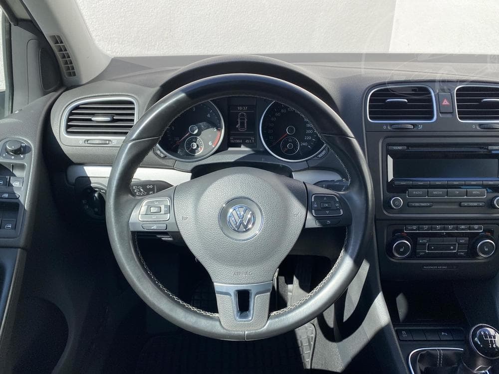 2012 Volkswagen GOLF - 11