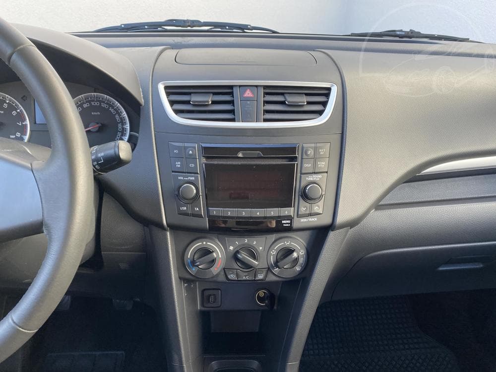 2011 Suzuki SWIFT - 12