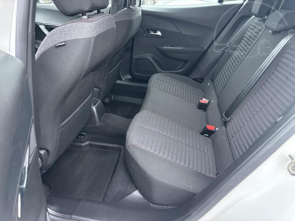 2020 Peugeot 2008 - 10