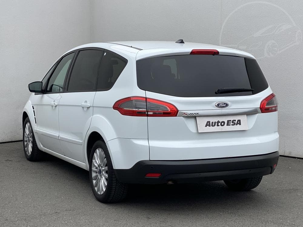 2014 Ford S-MAX - 11