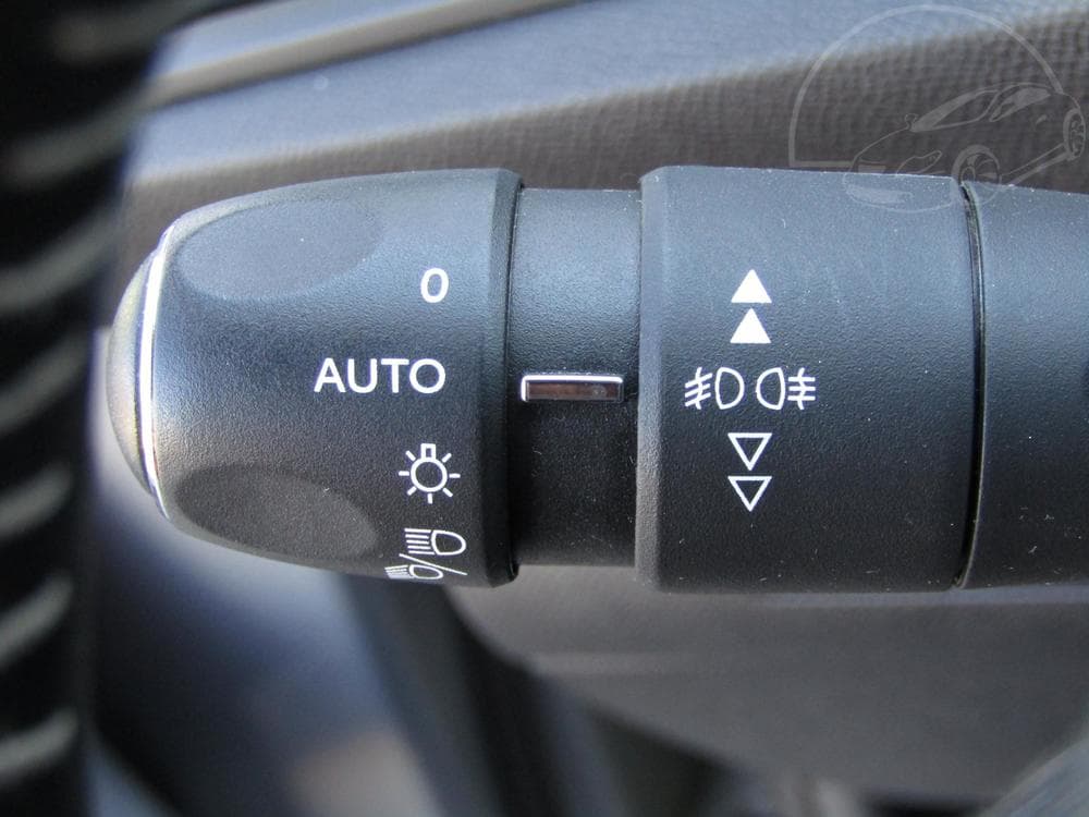 2016 Peugeot 308 - 13