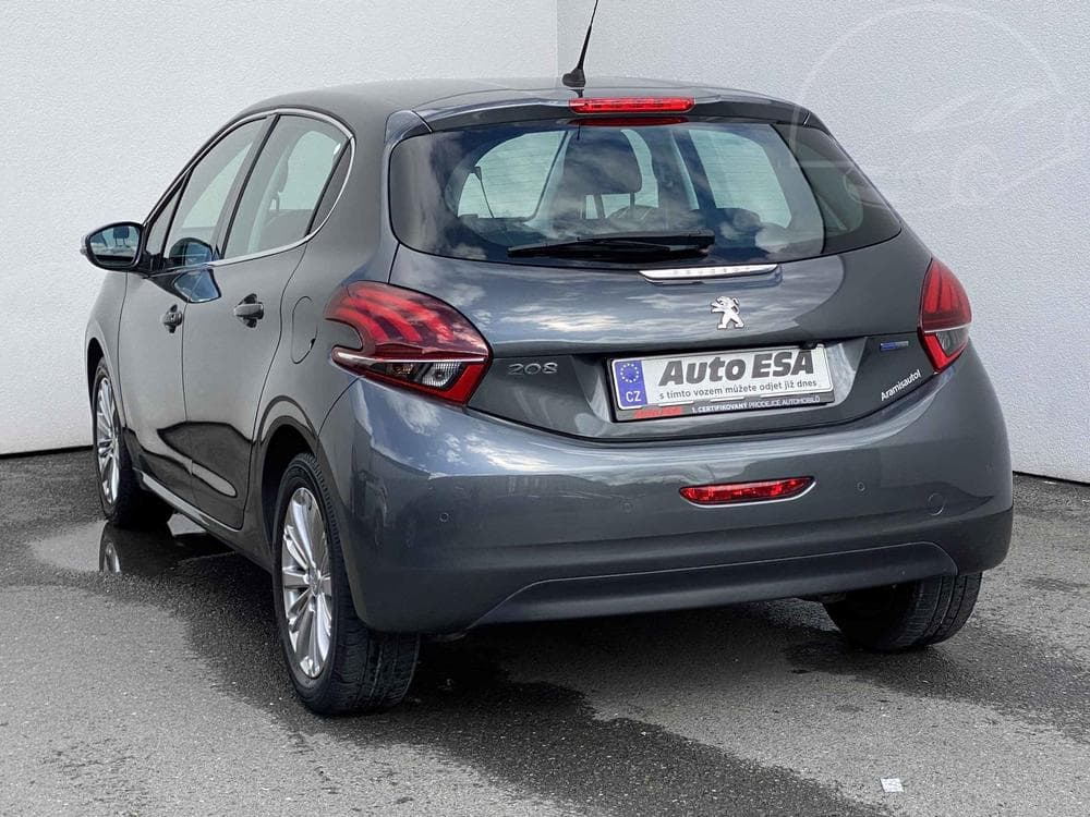 2016 Peugeot 208 - 6