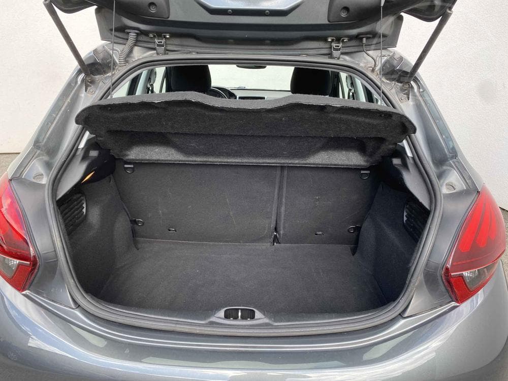 2016 Peugeot 208 - 7